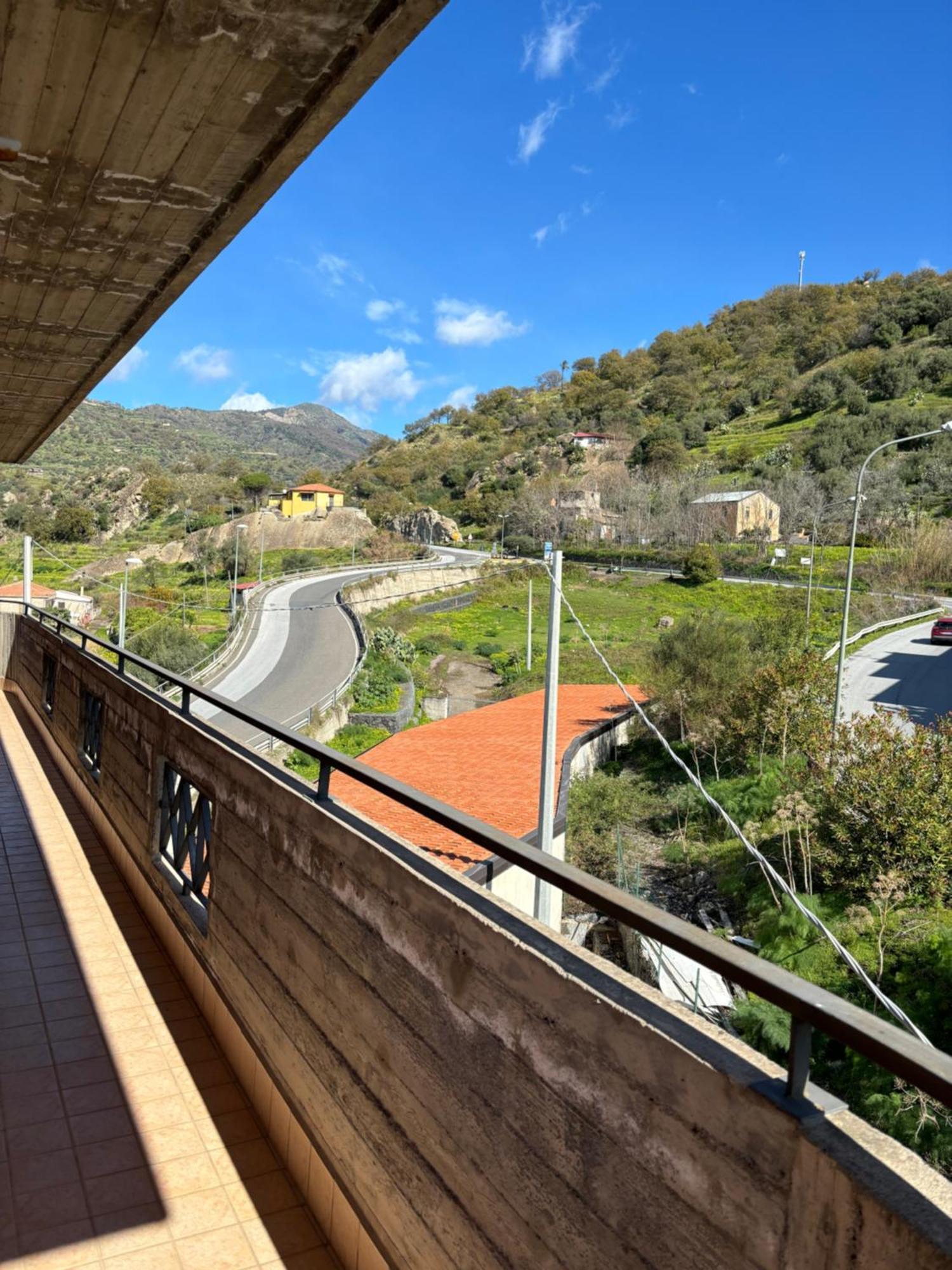 Il Sole Dell'Alcantara Apartment Gaggi Exterior foto